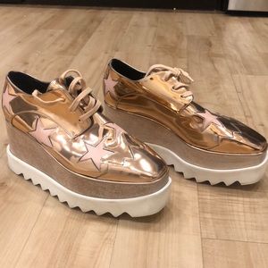 STELLA MCCARTNEY
star-embellished Elyse shoes